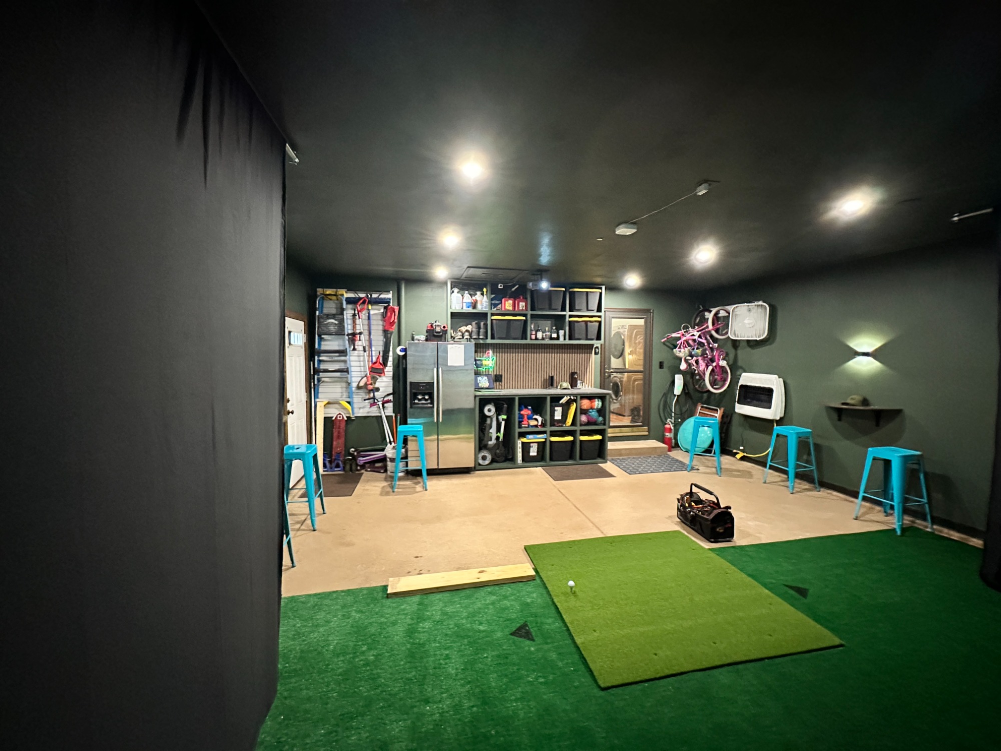 Mancave golf simulator build photo 12